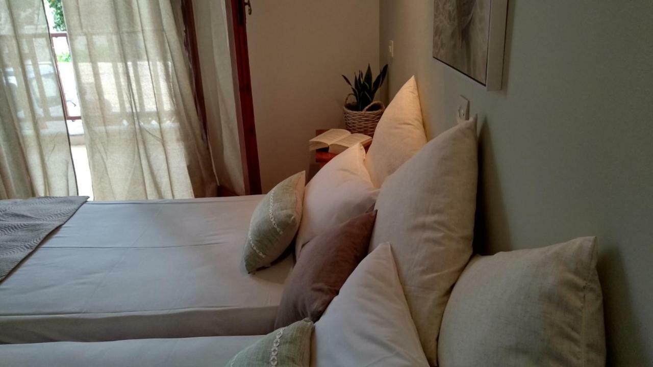 Aparthotel Ilaira Skala Eresou Exterior foto